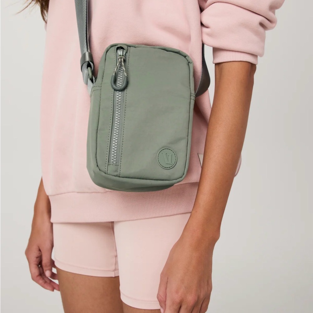 VUORI All Around Crossbody - Laurel